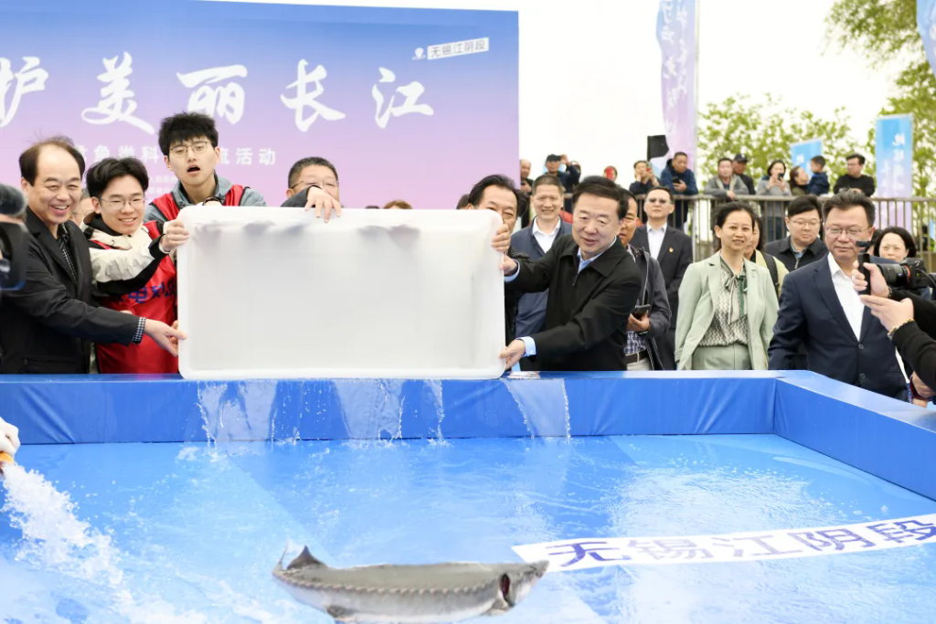 世界地球日，長江邊又放流啦！